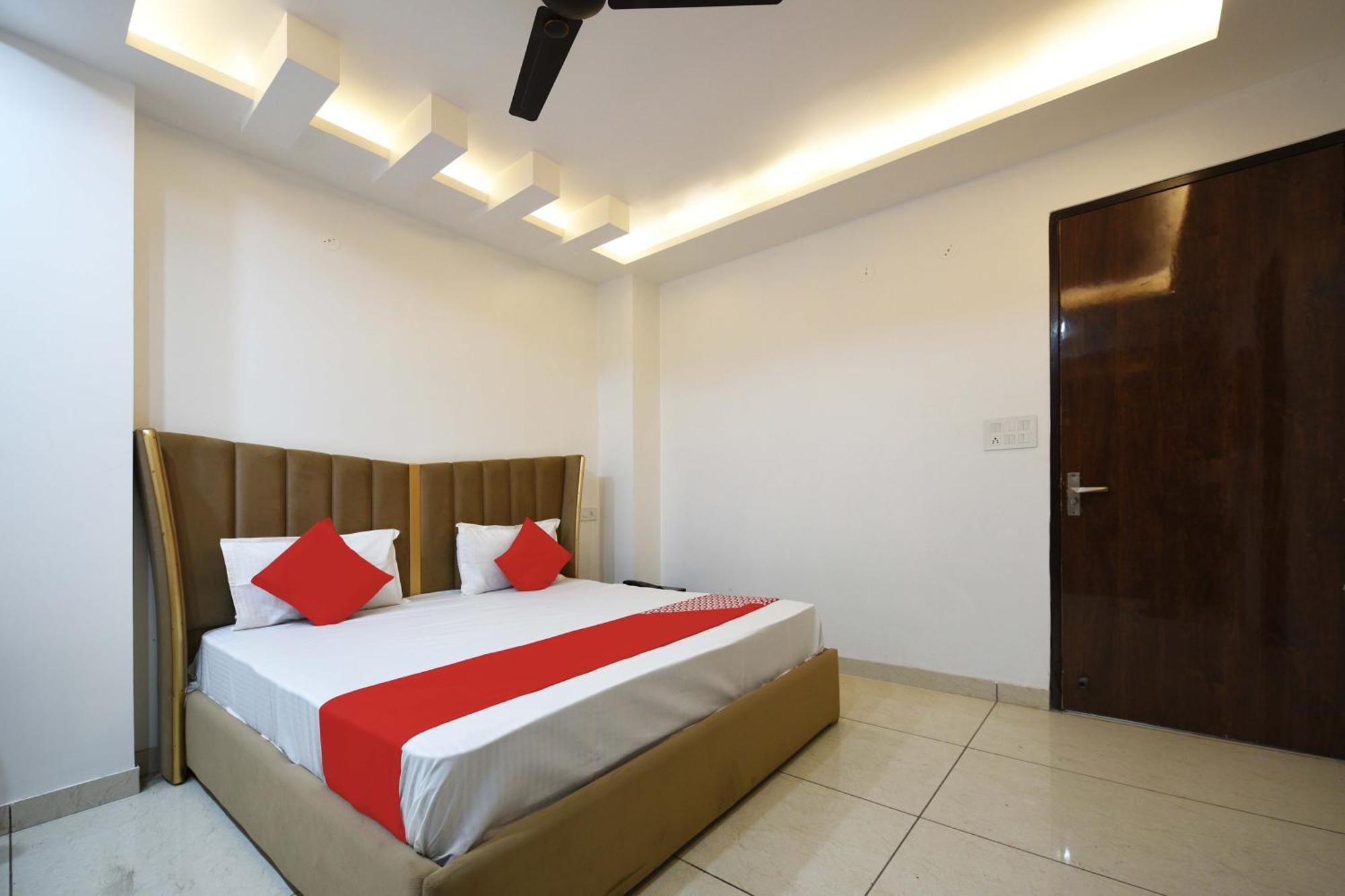 Hotel O Empire State Delhi  Exterior photo